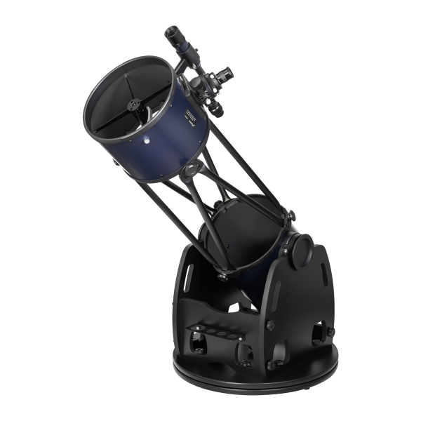 Близък план на 254 mm параболично огледало и Crayford фокусьор на телескоп Levenhuk Skyline PRO