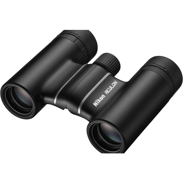 Компактен бинокъл Nikon Aculon T02 10x21 в черен цвят, сгънат и готов за носене