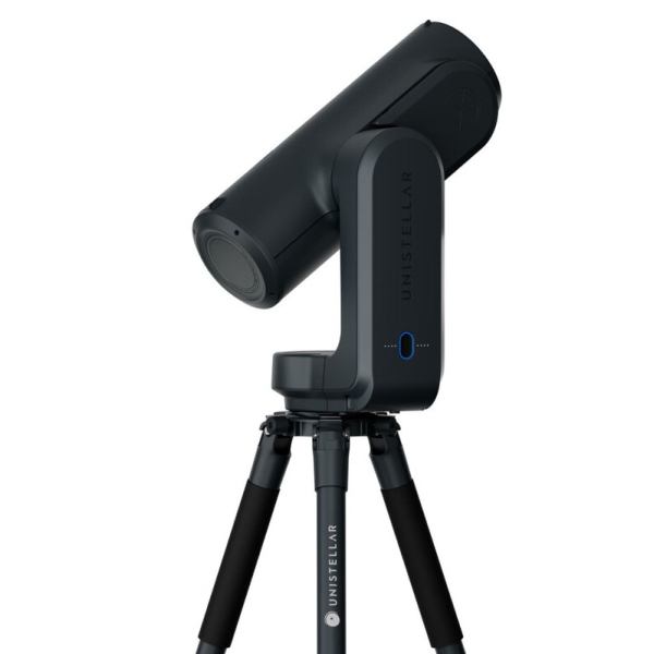 Смарт телескоп Unistellar Odyssey 85/320 в комплект със специализирана транспортна раница.